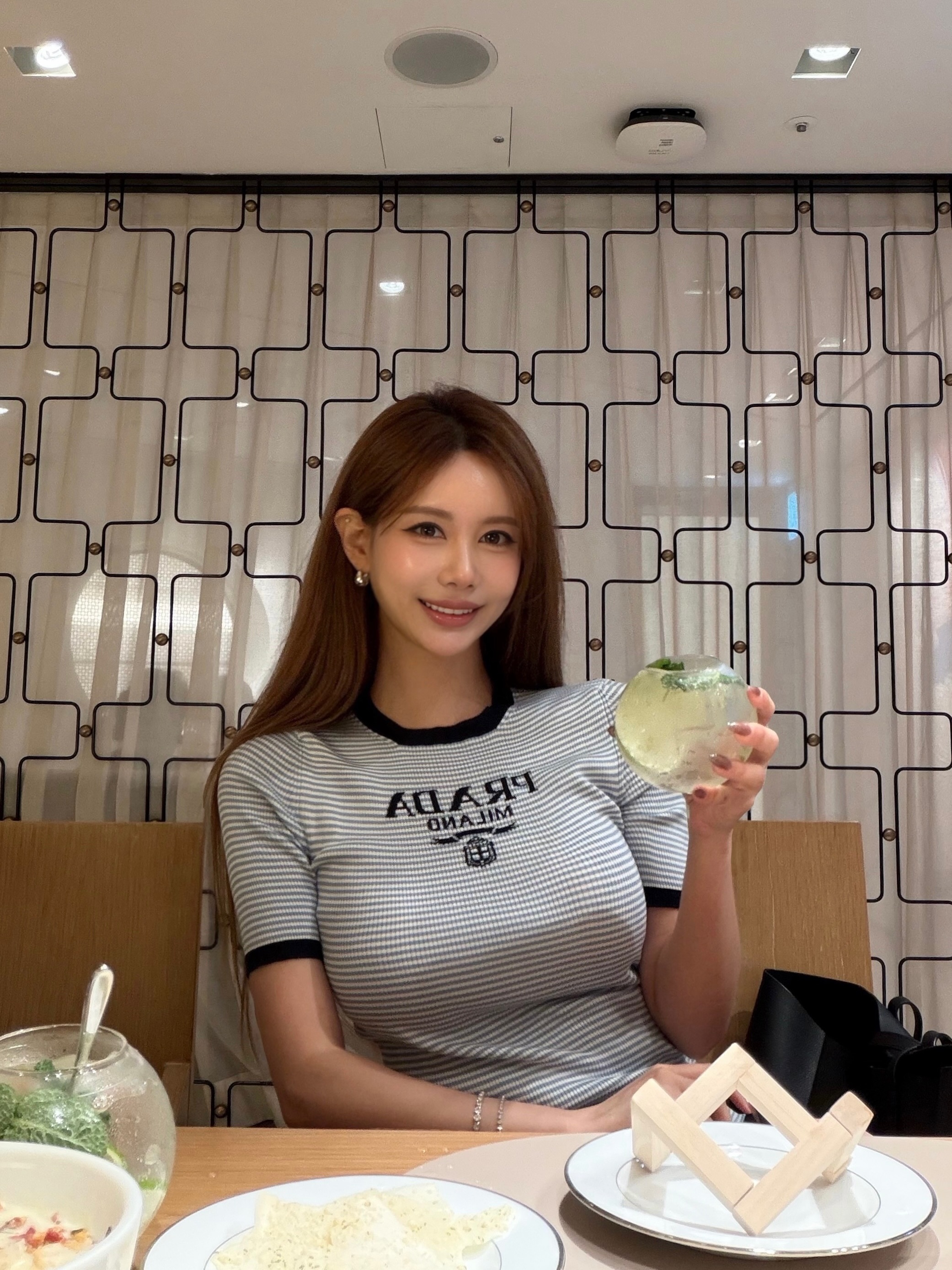 【贴文推送】Qri / 큐리🇰🇷 | Instagram | 2026-08-30 | ◡̈ Alcohol…